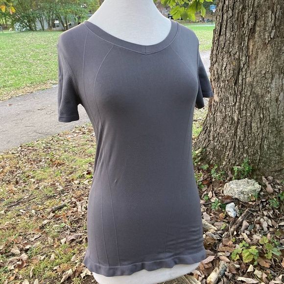 CHAMPION GREY WOMENS ACTIVEWEAR SHIRT MEDIUM - Picture 1 of 9